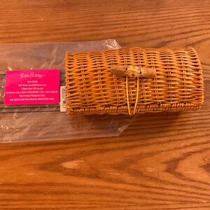 Lilly Pulitzer Wicker Case, Boca Blue pattern inside, Elastic band closure NIB